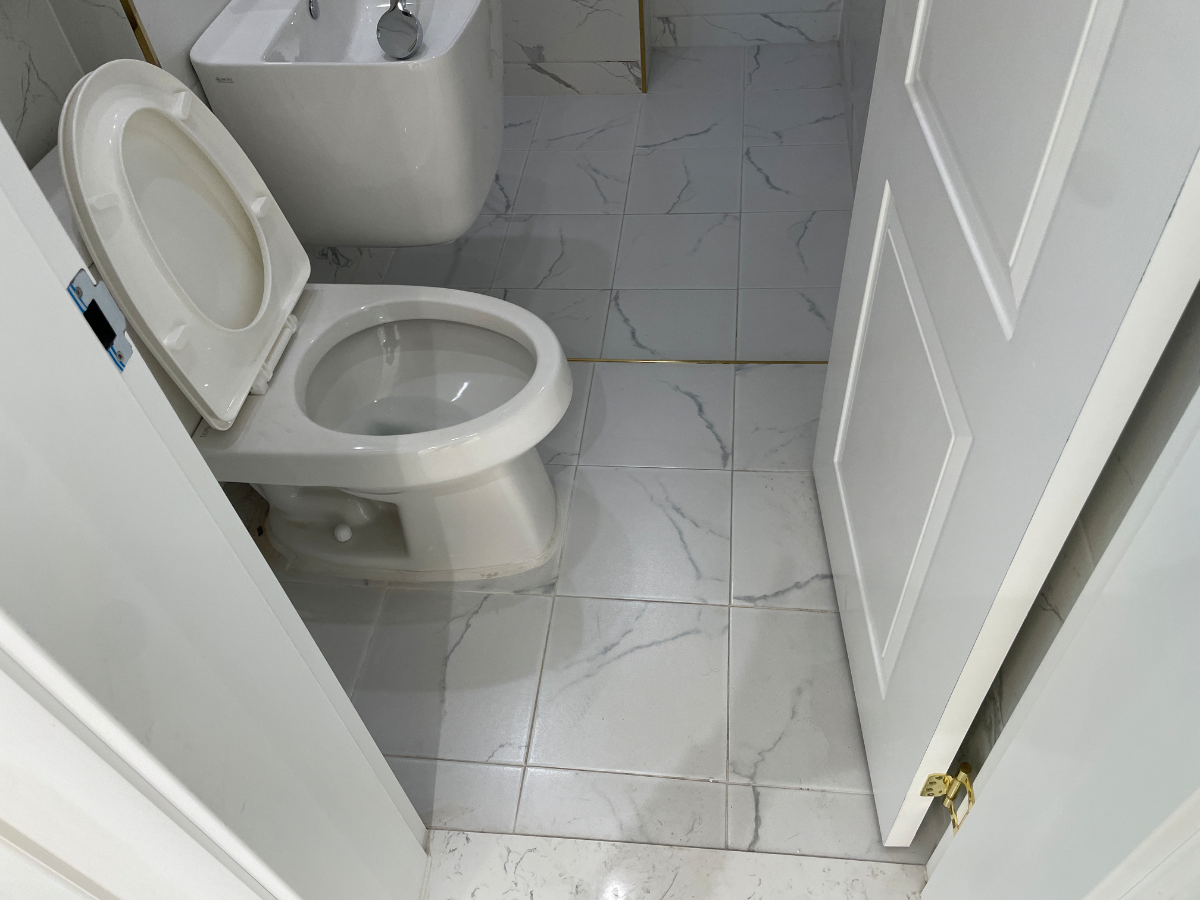 동부센트레빌아파트 안방화장실 + 거실화장실 줄눈시공 전